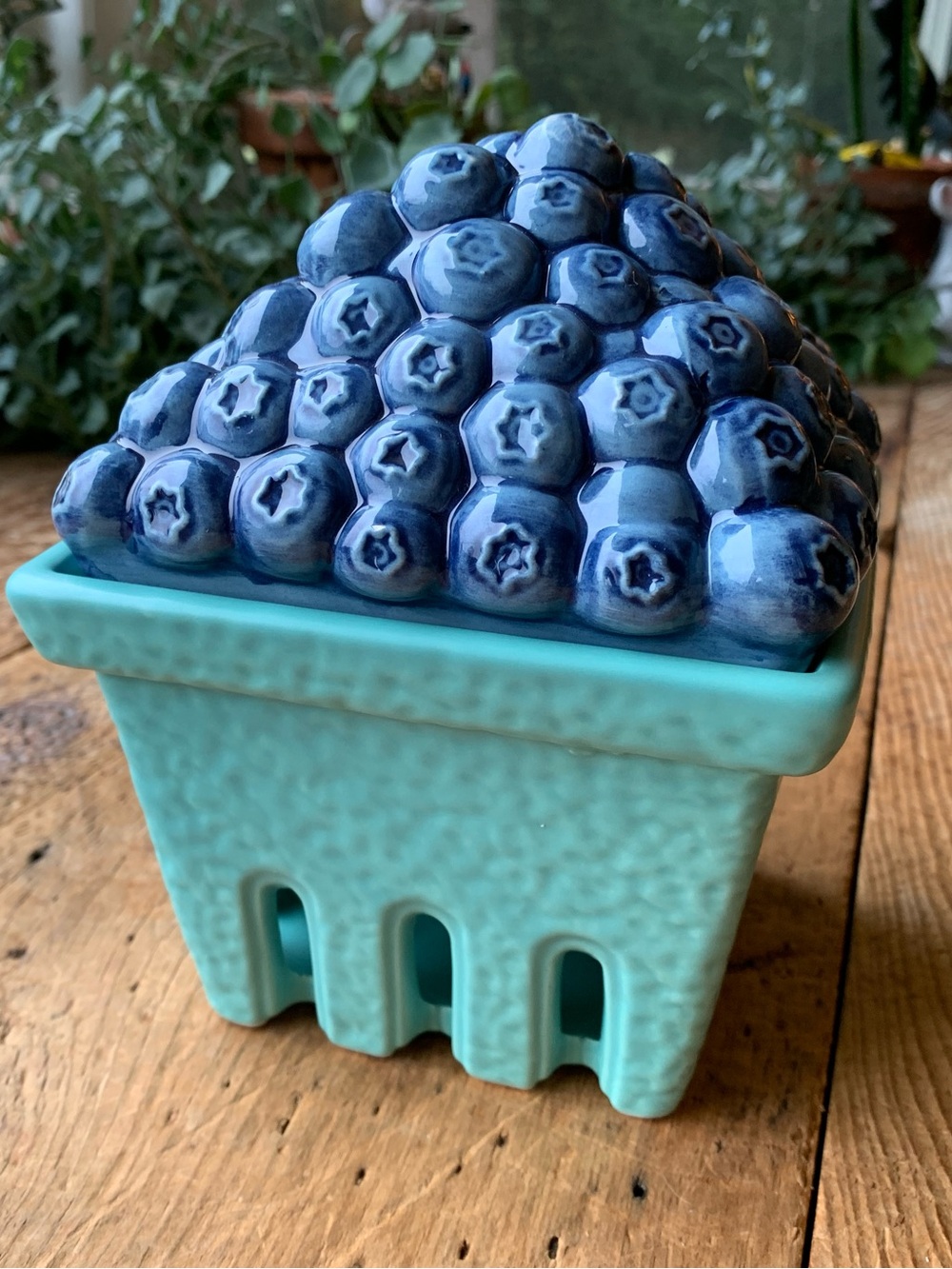 Homeworx Farmstand Blueberry Ceramic Fruit Basket set